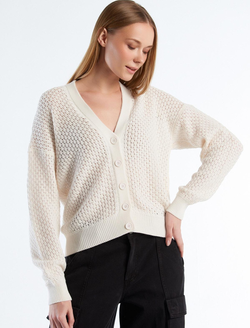 Kadın Krem %100 Pamuk Tamamı Desenli Önü Düğmeli Hırka Kadın Krem %100 Pamuk Tamamı Desenli Önü Düğmeli Hırka