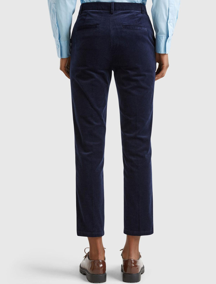Kadın Lacivert Pamuk ve Modal Karışımlı Önü Cepli Kadife Chino Pantolon Kadın Lacivert Pamuk ve Modal Karışımlı Önü Cepli Kadife Chino Pantolon