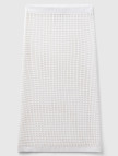 Kadın Beyaz %100 Pamuk Örgü Motifli Diz Altı Etek