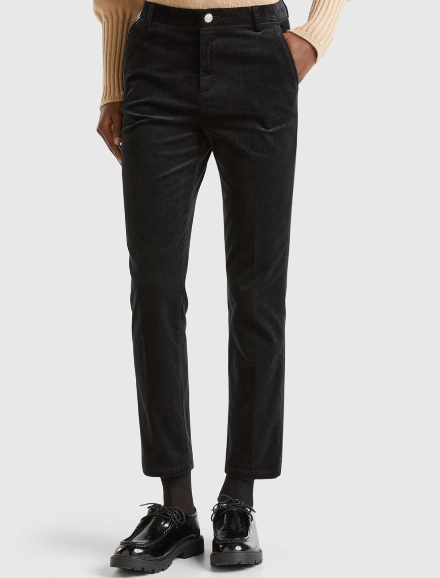 Kadın Siyah Pamuk ve Modal Karışımlı Önü Cepli Kadife Chino Pantolon Kadın Siyah Pamuk ve Modal Karışımlı Önü Cepli Kadife Chino Pantolon