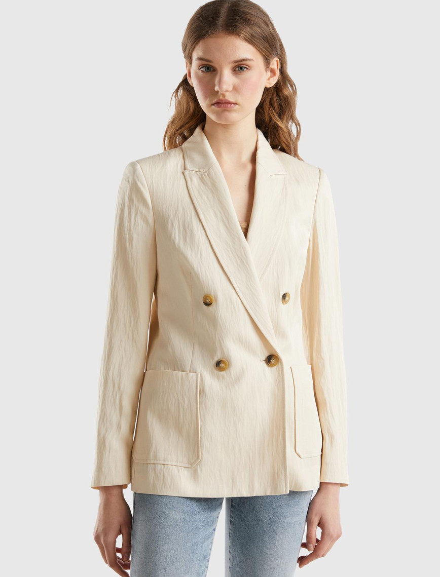 Kadın Bej Liyosel ve Viskoz Karışımlı Yama Cepli Kruvaze Blazer Ceket Kadın Bej Liyosel ve Viskoz Karışımlı Yama Cepli Kruvaze Blazer Ceket