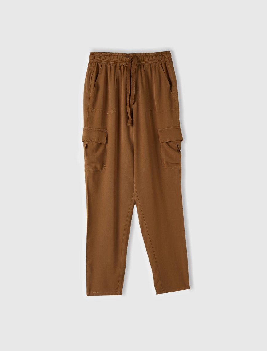 Kadın Soluk Yeşil %100 Viskoz Beli Büzgülü 4 Cepli Dar Paça Pantolon Kadın Soluk Yeşil %100 Viskoz Beli Büzgülü 4 Cepli Dar Paça Pantolon