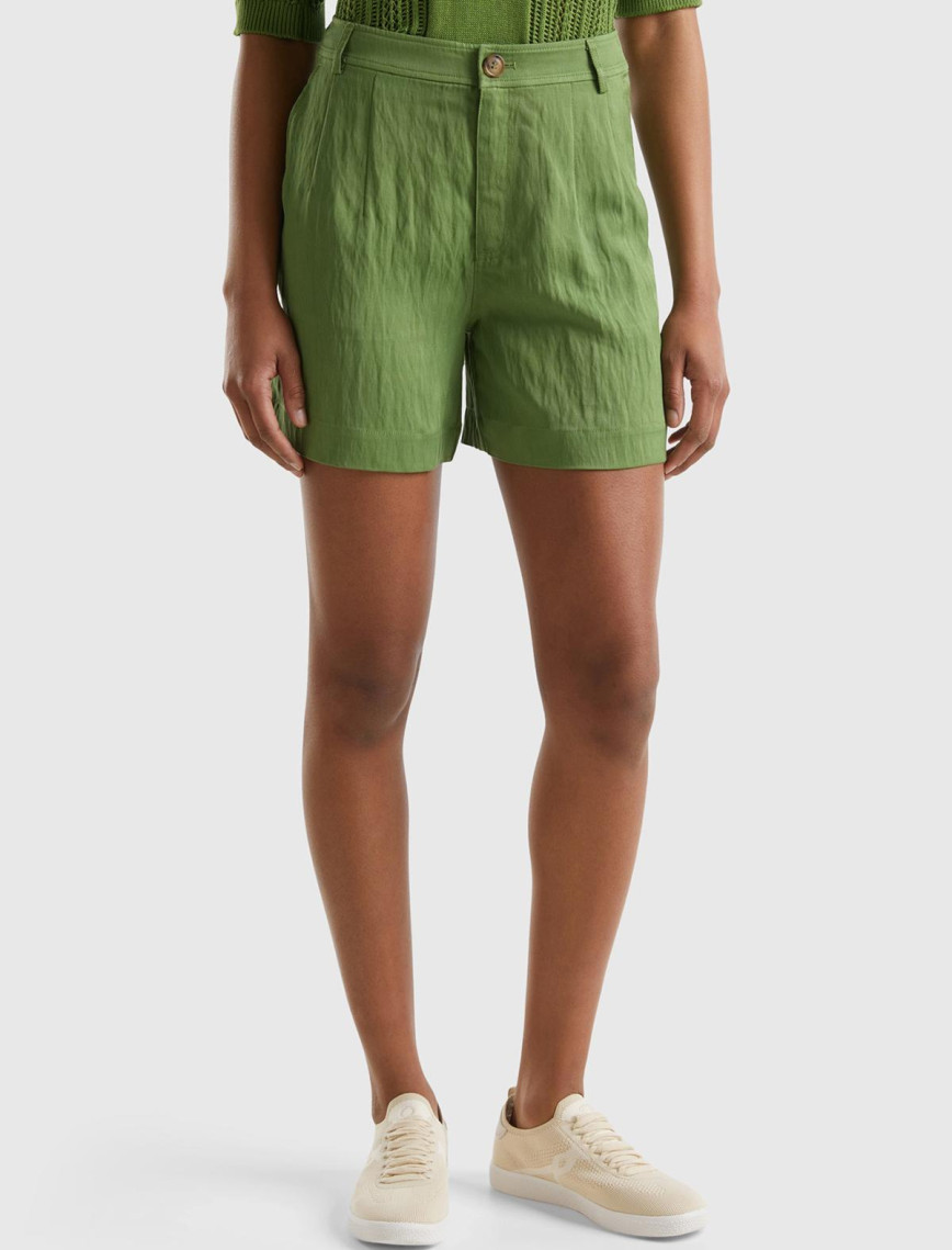 Kadın Bej Liyosel Karışımlı Yama Cepli Kemer Delikli Şort Kadın Bej Liyosel Karışımlı Yama Cepli Kemer Delikli Şort