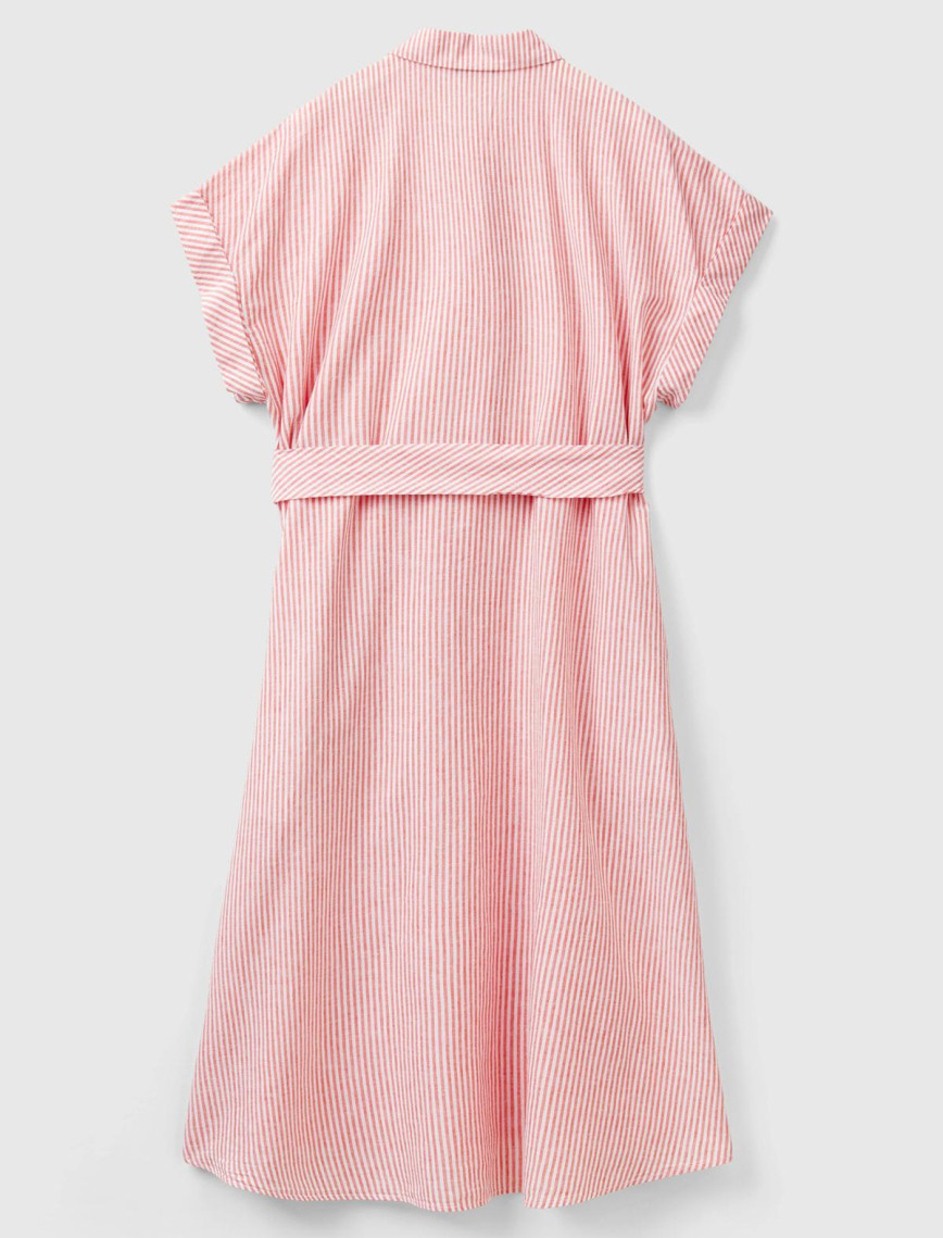 Kadın Kırmızı Keten Karışımlı Beli Bağlamlı Önü Düğmeli Yırtmaçlı Elbise Kadın Kırmızı Keten Karışımlı Beli Bağlamlı Önü Düğmeli Yırtmaçlı Elbise