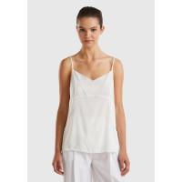 Kadın Krem Viskon Karışımlı Göğsü ve Etek Ucu Fırfırlı İnce Askılı Bluz Kadın Krem Viskon Karışımlı Göğsü ve Etek Ucu Fırfırlı İnce Askılı Bluz