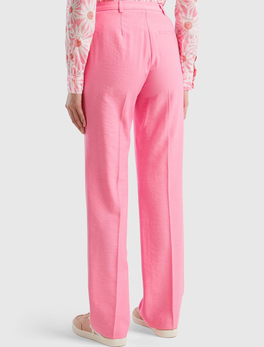 Kadın Açık Pembe Viskoz Karışımlı Bol Paça Pantolon Kadın Açık Pembe Viskoz Karışımlı Bol Paça Pantolon