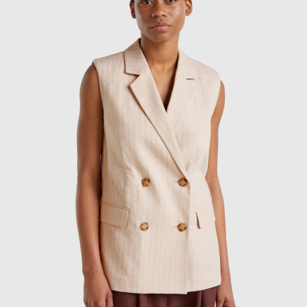 Kadın Bej Pamuk ve Keten Karışımlı İnce Çizgili Cepli Kruvaze Yelek Kadın Bej Pamuk ve Keten Karışımlı İnce Çizgili Cepli Kruvaze Yelek