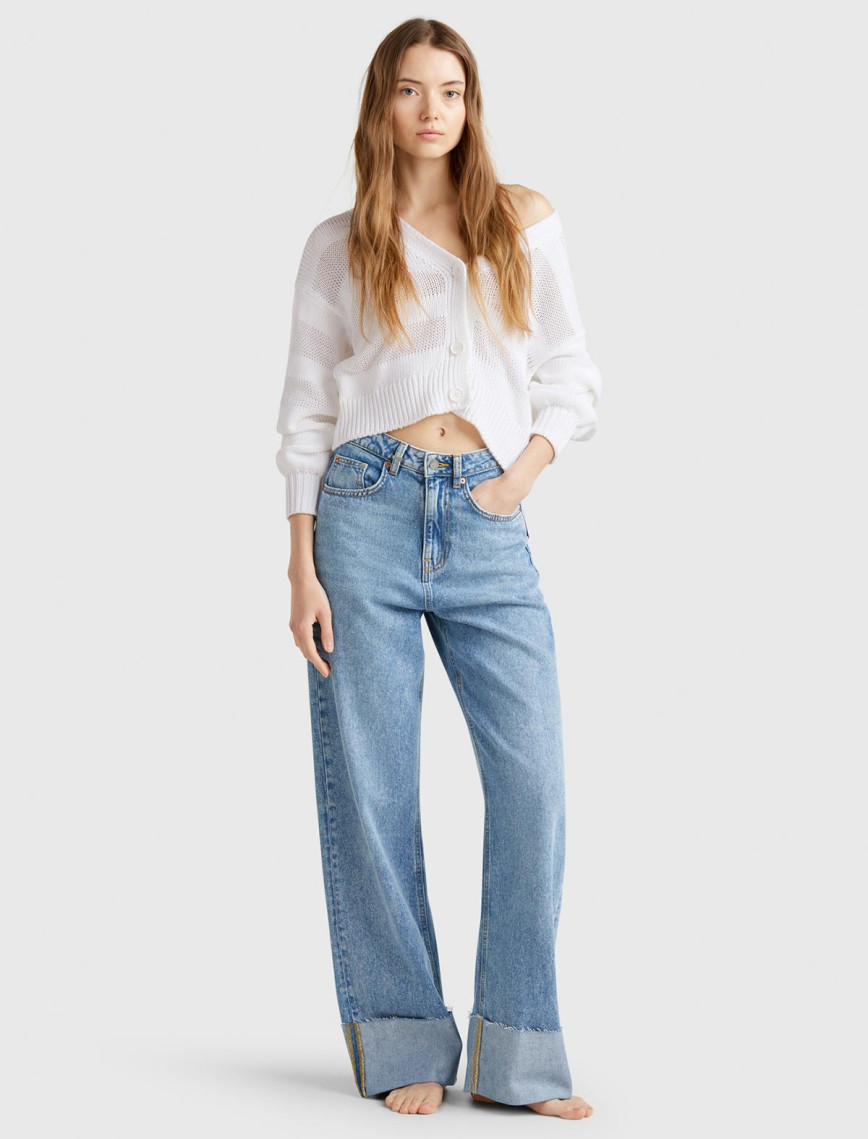 Kadın Beyaz %100 Pamuk Şerit Efektli Düşük Omuzlu Örme Relax Fit Hırka Kadın Beyaz %100 Pamuk Şerit Efektli Düşük Omuzlu Örme Relax Fit Hırka