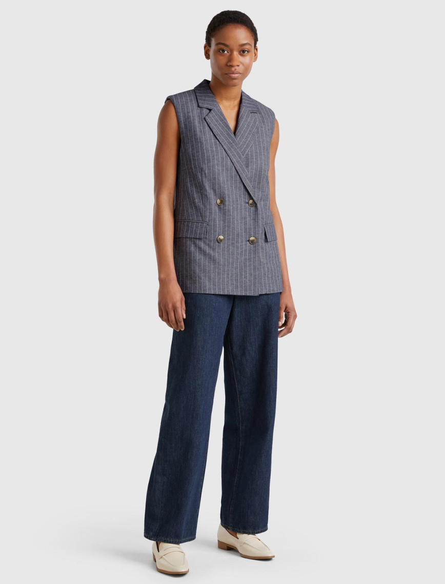 Kadın Lacivert Pamuk ve Keten Karışımlı İnce Çizgili Cepli Kruvaze Yelek Kadın Lacivert Pamuk ve Keten Karışımlı İnce Çizgili Cepli Kruvaze Yelek