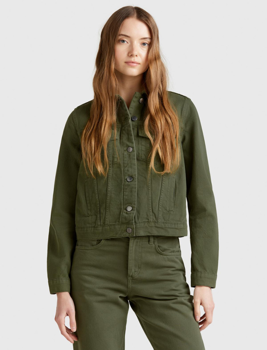 Kadın Soluk Yeşil %100 Pamuk Yanları Cepli Straight Fit Denim Ceket Kadın Soluk Yeşil %100 Pamuk Yanları Cepli Straight Fit Denim Ceket