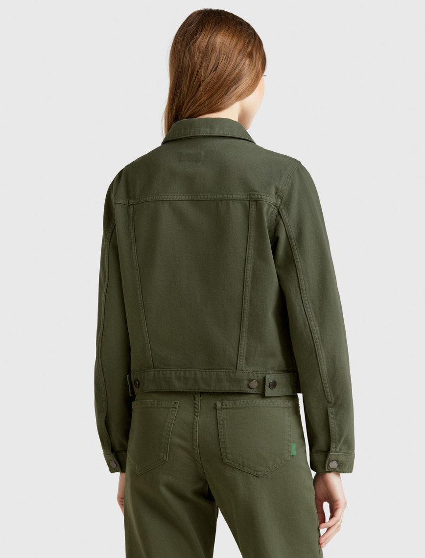 Kadın Soluk Yeşil %100 Pamuk Yanları Cepli Straight Fit Denim Ceket Kadın Soluk Yeşil %100 Pamuk Yanları Cepli Straight Fit Denim Ceket