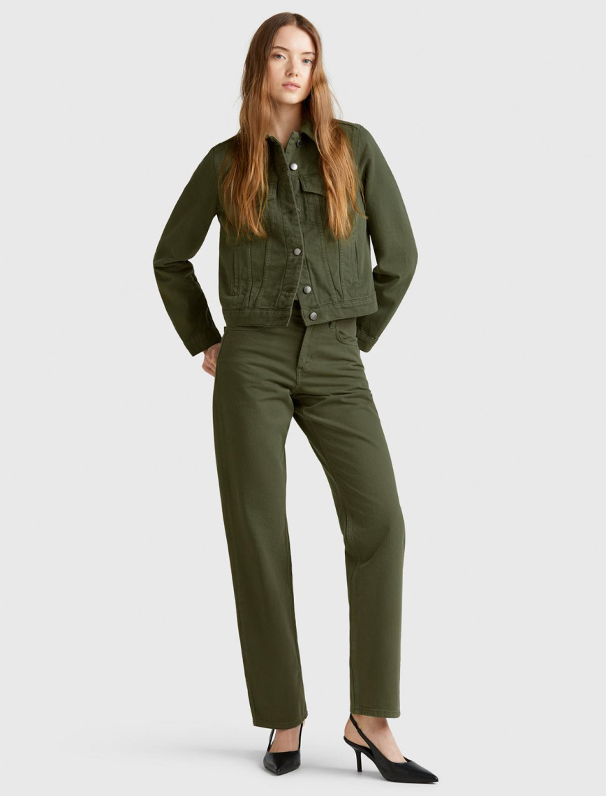 Kadın Soluk Yeşil %100 Pamuk Yanları Cepli Straight Fit Denim Ceket Kadın Soluk Yeşil %100 Pamuk Yanları Cepli Straight Fit Denim Ceket