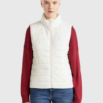 Kadın Krem Polyester Dolgulu Fermuarlı Slim Fit Pufa Yelek Kadın Krem Polyester Dolgulu Fermuarlı Slim Fit Pufa Yelek