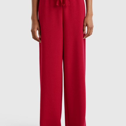 Kadın Bordo Modal Karışımlı Bol Paça Eşofman Altı Kadın Bordo Modal Karışımlı Bol Paça Eşofman Altı