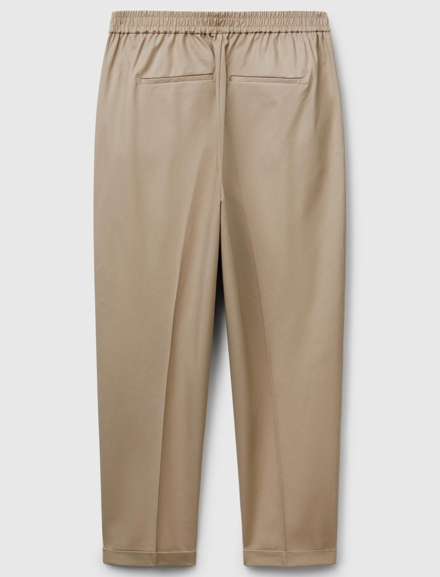 Kadın Bej Streç Pamuklu Arka Beli Lastikli Cepli Pantolon Kadın Bej Streç Pamuklu Arka Beli Lastikli Cepli Pantolon