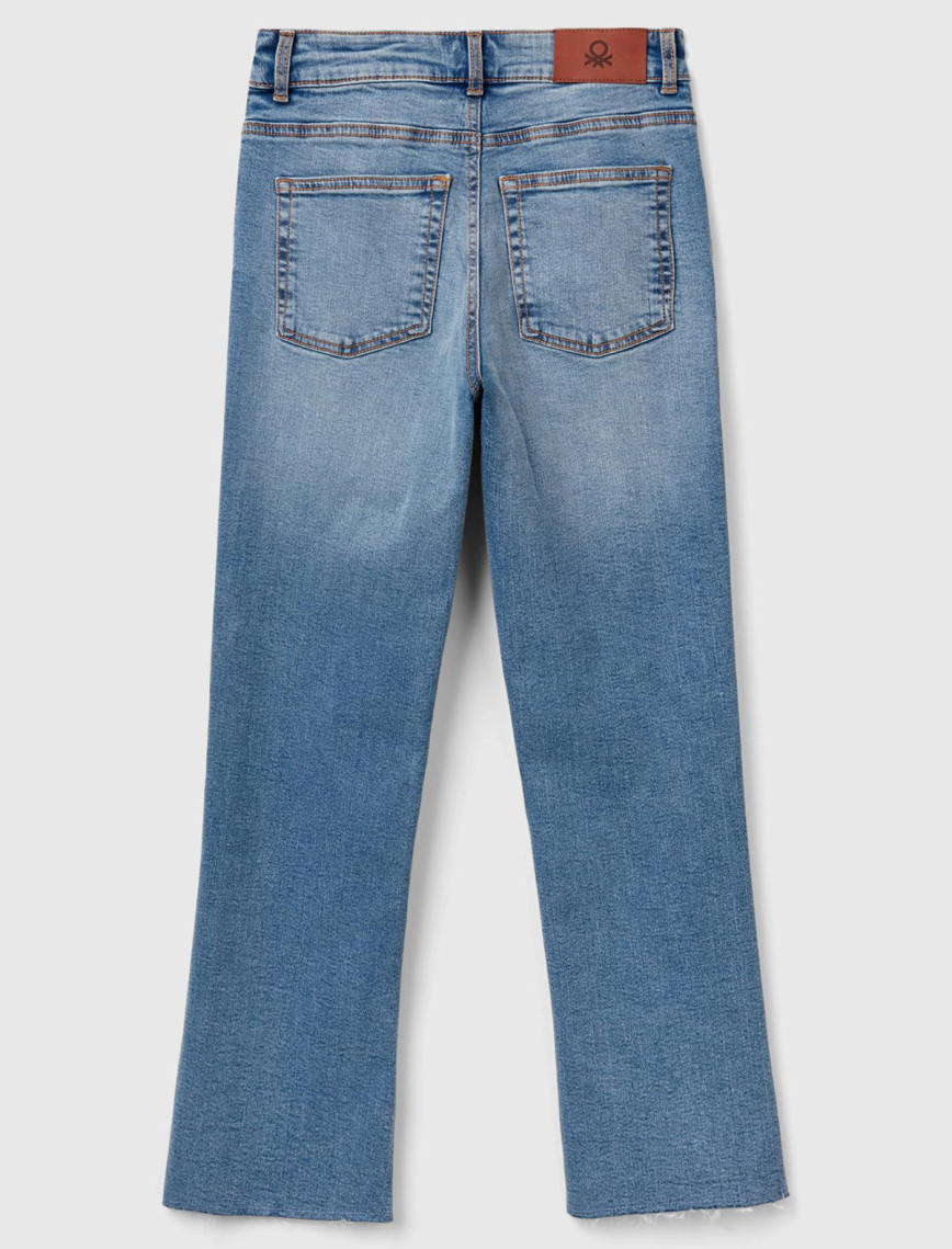 Kadın Açık Mavi Streç Pamuklu Paçası Kesik Geniş Paça Denim Pantolon Kadın Açık Mavi Streç Pamuklu Paçası Kesik Geniş Paça Denim Pantolon