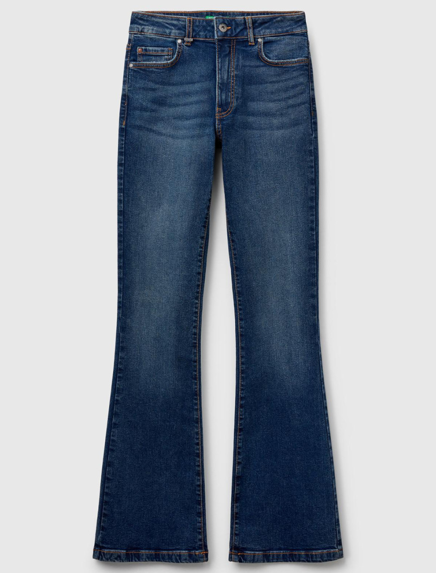 Kadın Koyu Mavi Streç Pamuklu Cepli Normal Bel İspanyol Paça Denim Pantolon Kadın Koyu Mavi Streç Pamuklu Cepli Normal Bel İspanyol Paça Denim Pantolon