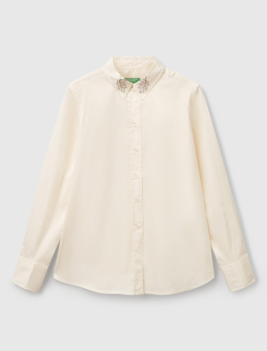 Kadın Krem Koton Karışımlı Yakası İşlemeli Regular Fit Gömlek Kadın Krem Koton Karışımlı Yakası İşlemeli Regular Fit Gömlek