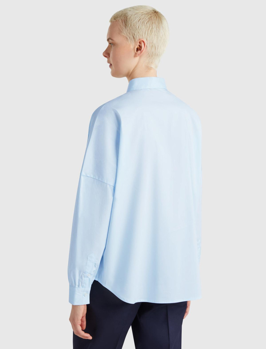 Kadın Açık Mavi Pamuk Karışımlı Kolu Büzgülü Düşük Omuzlu Oversize Gömlek Kadın Açık Mavi Pamuk Karışımlı Kolu Büzgülü Düşük Omuzlu Oversize Gömlek