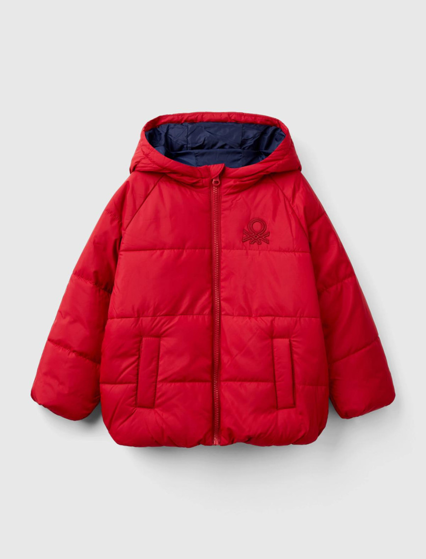 Erkek Çocuk Kırmızı Sol Göğsü Logo Yamalı Önü Cepli Kapüşonlu Fermuarlı Mont Erkek Çocuk Kırmızı Sol Göğsü Logo Yamalı Önü Cepli Kapüşonlu Fermuarlı Mont