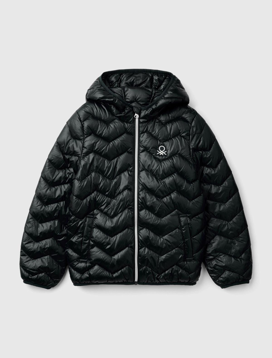 Kız Çocuk Siyah Logo İşlemeli Kapüşonlu İnce Pufa Mont Kız Çocuk Siyah Logo İşlemeli Kapüşonlu İnce Pufa Mont