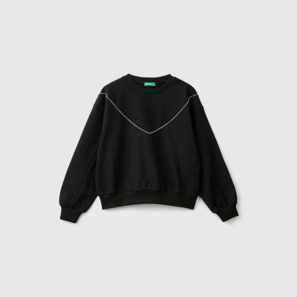 Kız Çocuk Siyah Arkası Logo Baskılı Önü V Dikiş Detaylı Bisiklet Yaka Sweatshirt Kız Çocuk Siyah Arkası Logo Baskılı Önü V Dikiş Detaylı Bisiklet Yaka Sweatshirt