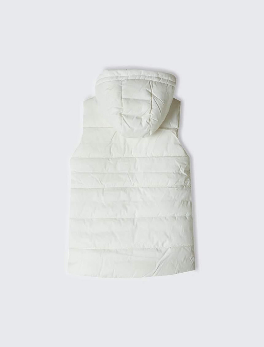 Kız Çocuk Beyaz Cebi Logo İşlemeli Kapüşonlu Uzun Suni Kuş Tüyü Yelek Kız Çocuk Beyaz Cebi Logo İşlemeli Kapüşonlu Uzun Suni Kuş Tüyü Yelek