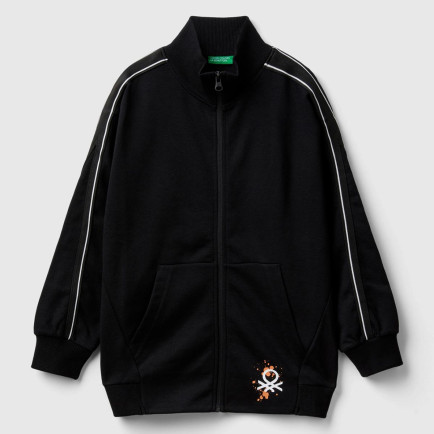 Erkek Çocuk Siyah Önü Arkası Baskılı Kolları Şerit Detaylı Fermuarlı Sweatshirt