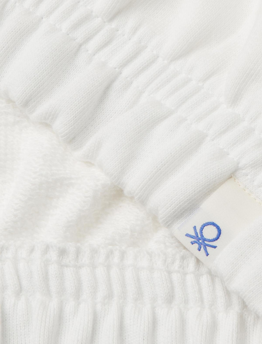 Kız Çocuk Beyaz Önü Lola Bunny Baskılı Normal Kesim Bisiklet Yaka Sweatshirt Kız Çocuk Beyaz Önü Lola Bunny Baskılı Normal Kesim Bisiklet Yaka Sweatshirt