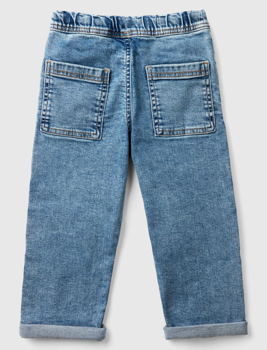 Erkek Çocuk Denim Beli Lastikli Büzgü İpli Kıvrık Paça Denim Pantolon Erkek Çocuk Denim Beli Lastikli Büzgü İpli Kıvrık Paça Denim Pantolon