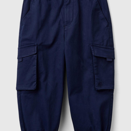 Erkek Çocuk Lacivert Cep Detaylı Logolu Beli ve Paçası Büzgülü Pantolon