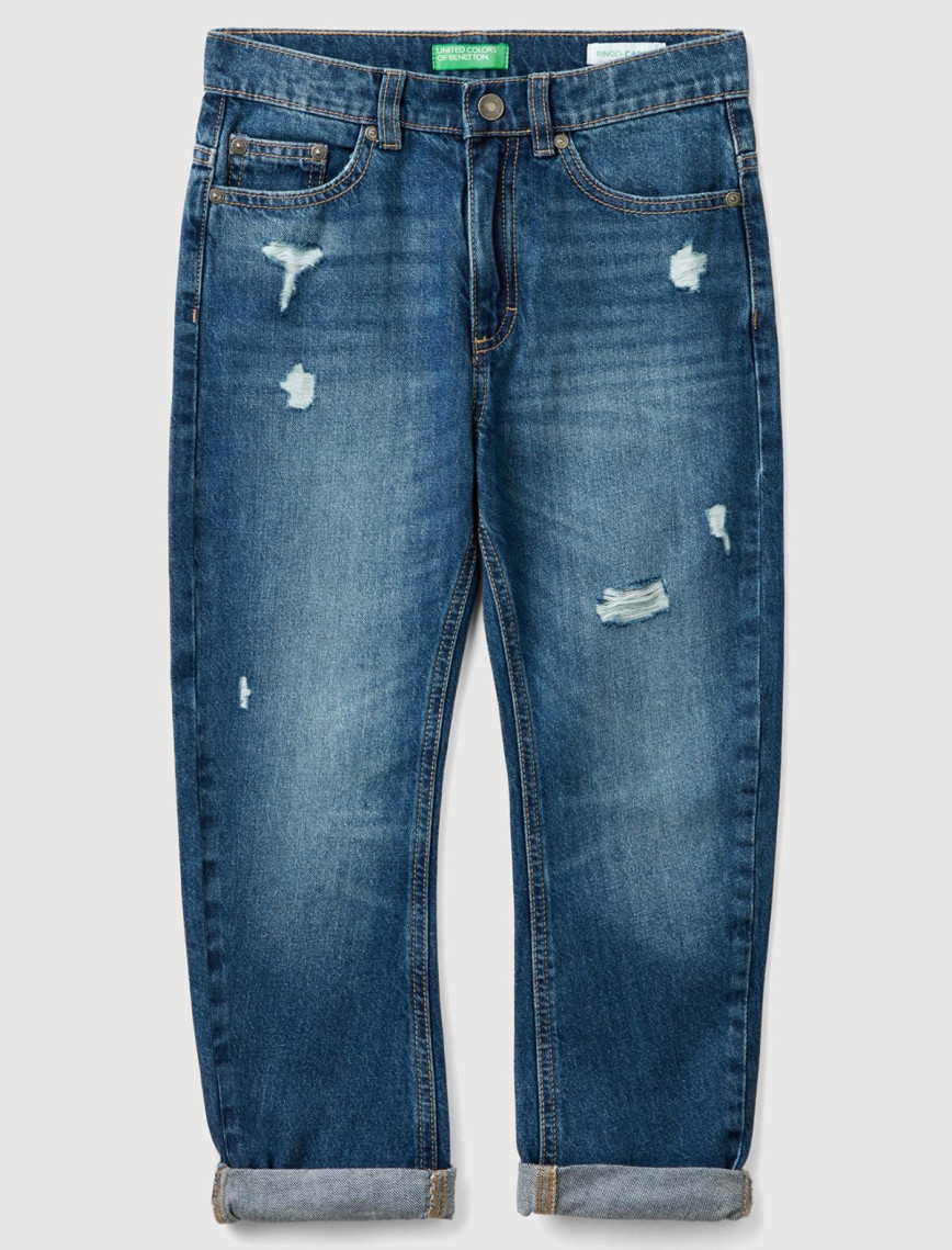 Erkek Çocuk Denim Arka Cebi Logolu Yırtıklı Dört Cepli Denim Pantolon Erkek Çocuk Denim Arka Cebi Logolu Yırtıklı Dört Cepli Denim Pantolon