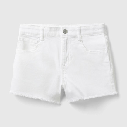 Kız Çocuk Beyaz 5 Cepli Ucu Saçaklı Kısa Şort Kız Çocuk Beyaz 5 Cepli Ucu Saçaklı Kısa Şort
