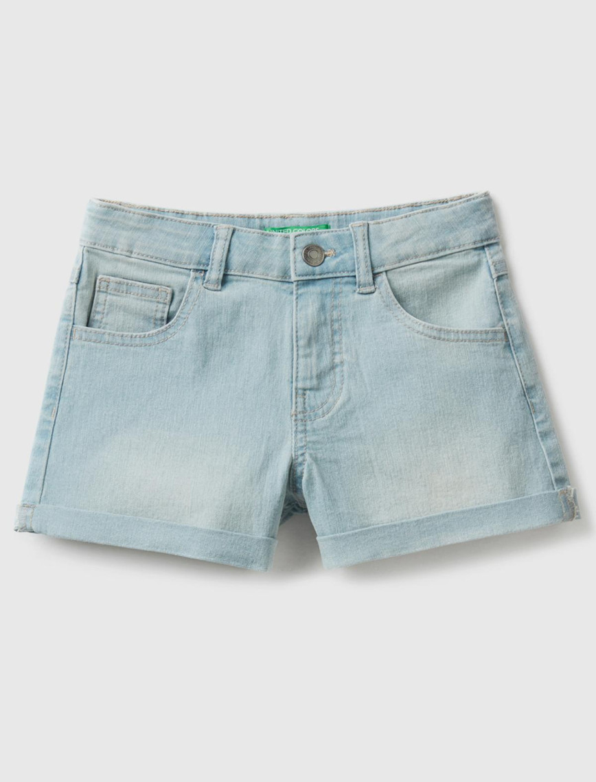 Kız Çocuk Açık Denim Eskitilmiş Efektli 5 Cepli Kısa Denim Şort Kız Çocuk Açık Denim Eskitilmiş Efektli 5 Cepli Kısa Denim Şort