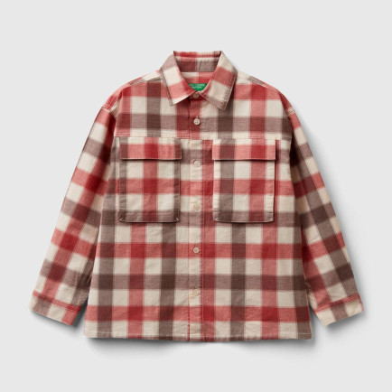 Erkek Çocuk Kırmızı-Kahve Ekose Desenli Yama Cepli Arkası Robalı Gömlek