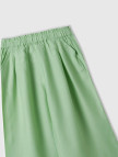 Kız Çocuk Açık Yeşil Beli Lastikli Arkası Biyeli Cepli Geniş Kesim Kısa Pantolon Kız Çocuk Açık Yeşil Beli Lastikli Arkası Biyeli Cepli Geniş Kesim Kısa Pantolon