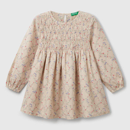 Kız Çocuk Ekru Gofre Kumaş Çiçek Desenli Lastikli Pileli Uzun Kollu Elbise