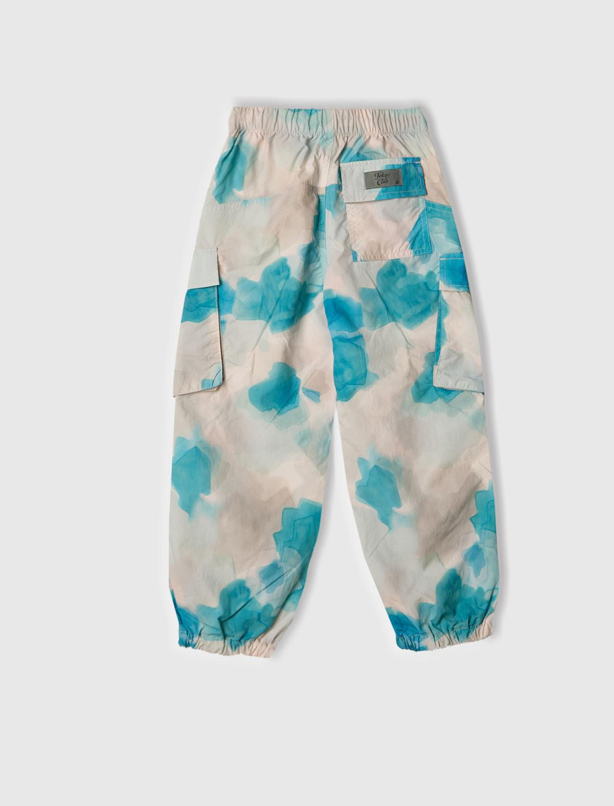 Kız Çocuk Mavi Mix Tamamı Desenli Beli Lastikli Kapak Cepli Paraşüt Pantolon Kız Çocuk Mavi Mix Tamamı Desenli Beli Lastikli Kapak Cepli Paraşüt Pantolon