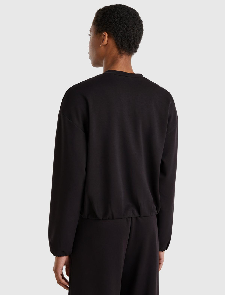 Kadın Siyah Logo Baskılı Önü Fermuarlı Beli Lastikli Sweatshirt Kadın Siyah Logo Baskılı Önü Fermuarlı Beli Lastikli Sweatshirt