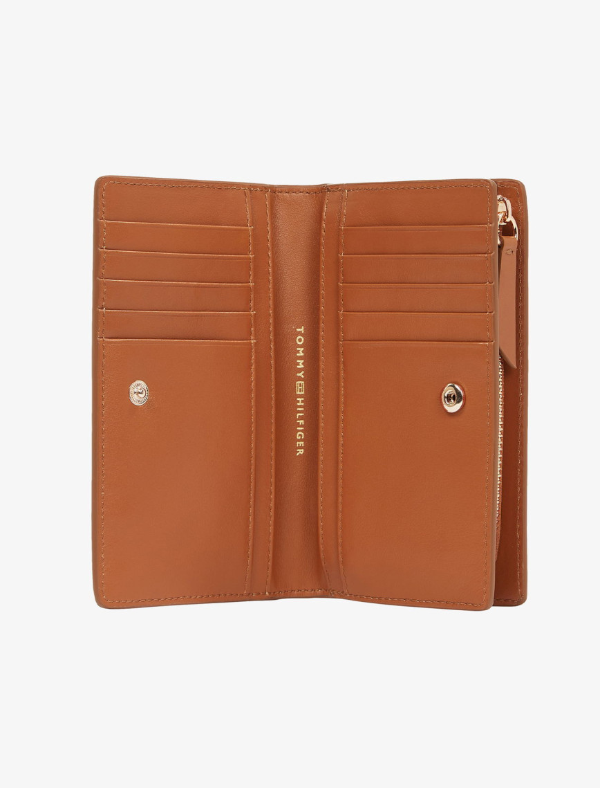 Tommy Hilfiger Leather Med Kadın Kahverengi Cüzdan Tommy Hilfiger Leather Med Kadın Kahverengi Cüzdan