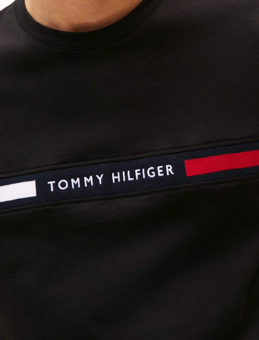 Tommy Hilfiger Chest Insert Erkek Siyah T-Shirt Tommy Hilfiger Chest Insert Erkek Siyah T-Shirt