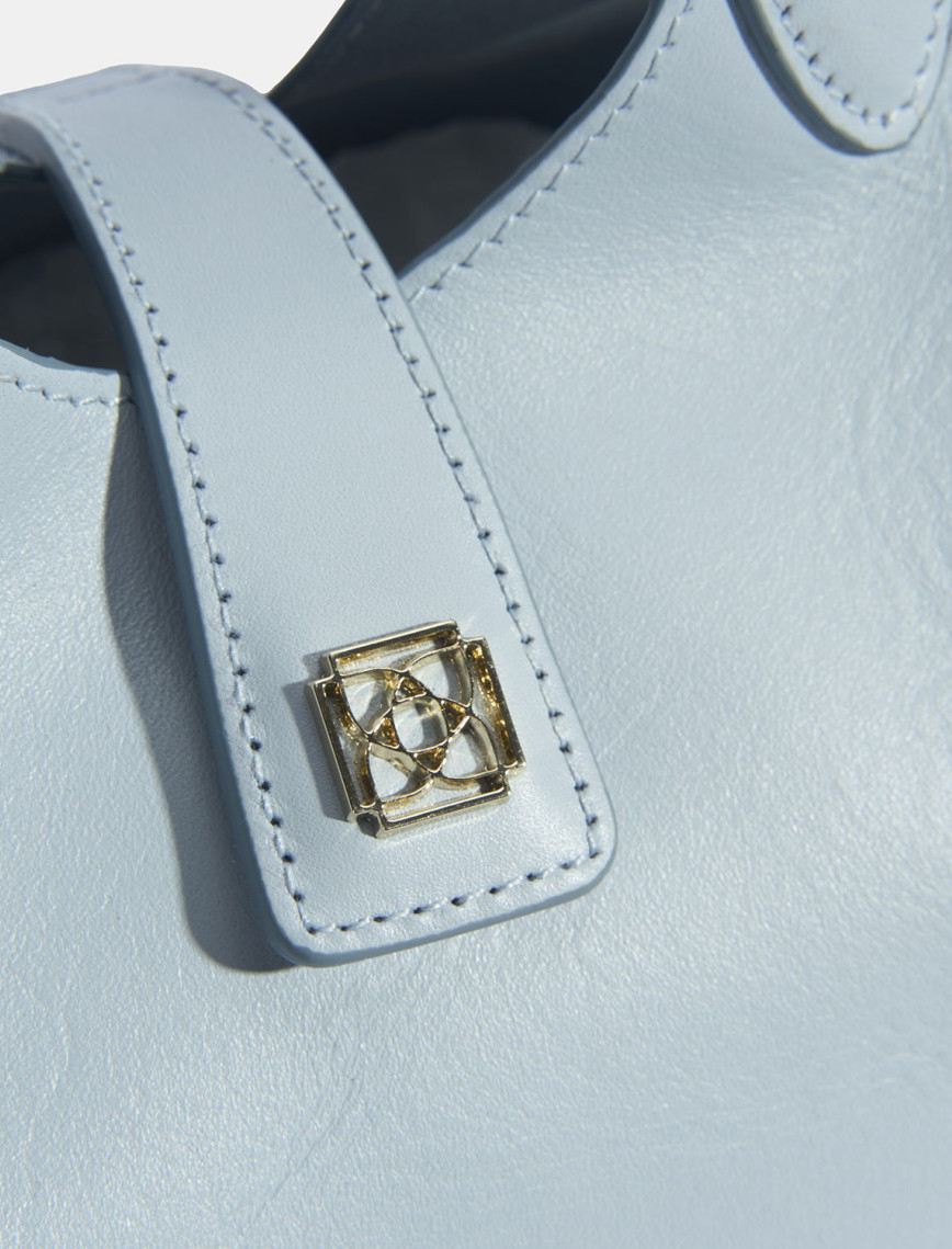 Kadın Mavi Deri Omuz Çantası Kadın Mavi Deri Omuz Çantası