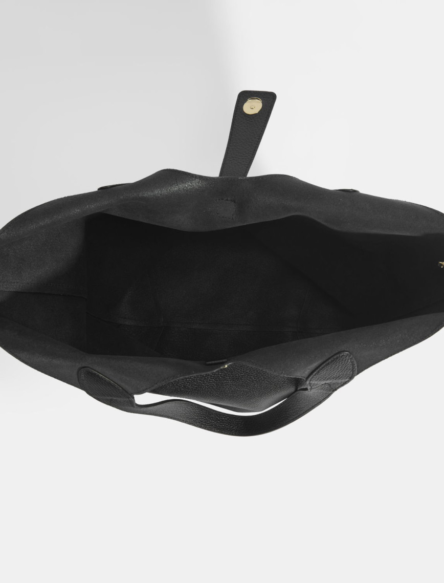 Kadın Siyah Deri Omuz Çantası Kadın Siyah Deri Omuz Çantası