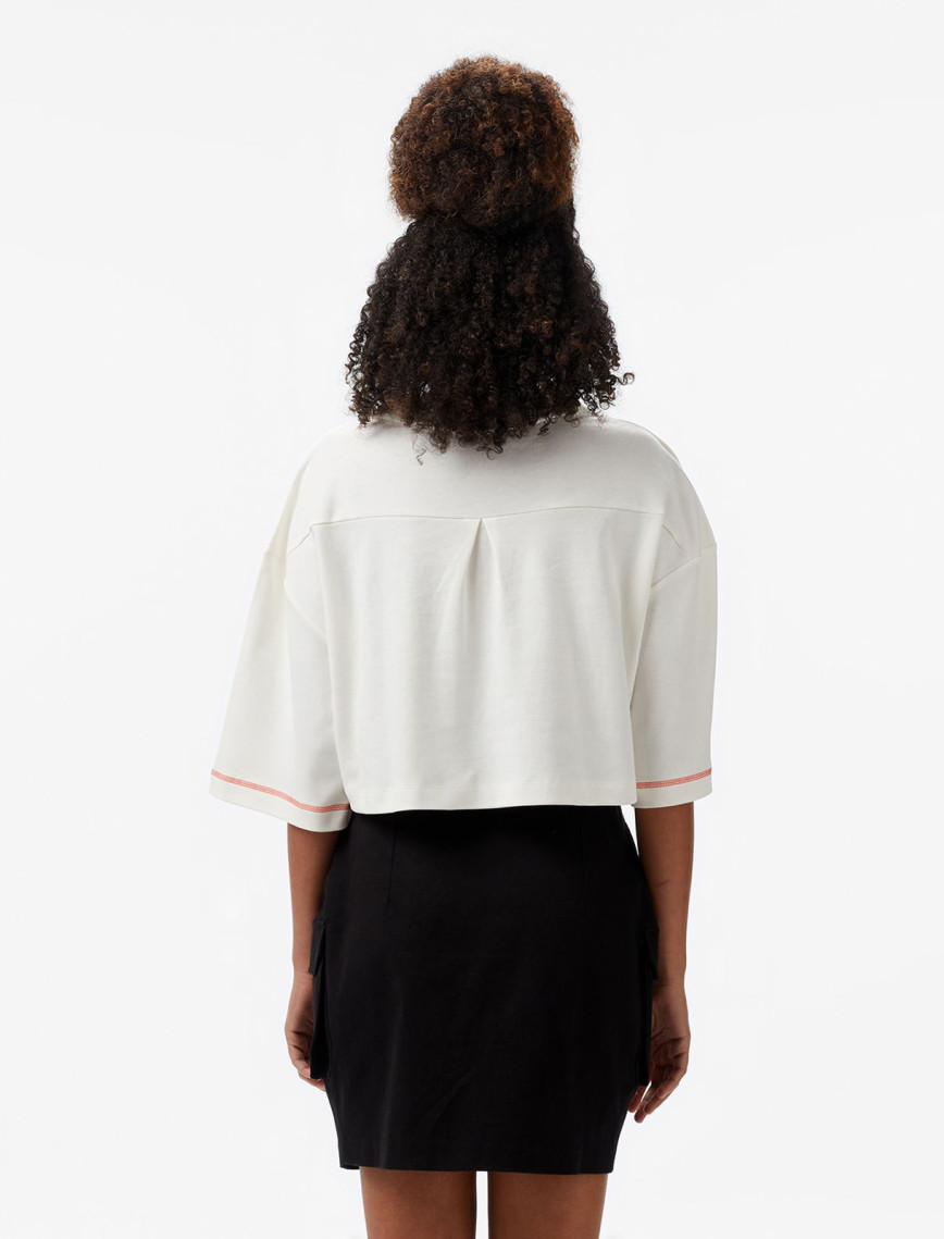 Converse Star Chevron Baskılı Kadın Krem T-Shirt Converse Star Chevron Baskılı Kadın Krem T-Shirt