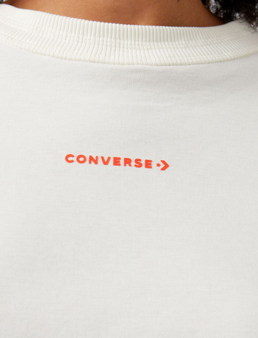 Converse Star Chevron Baskılı Kadın Krem T-Shirt Converse Star Chevron Baskılı Kadın Krem T-Shirt