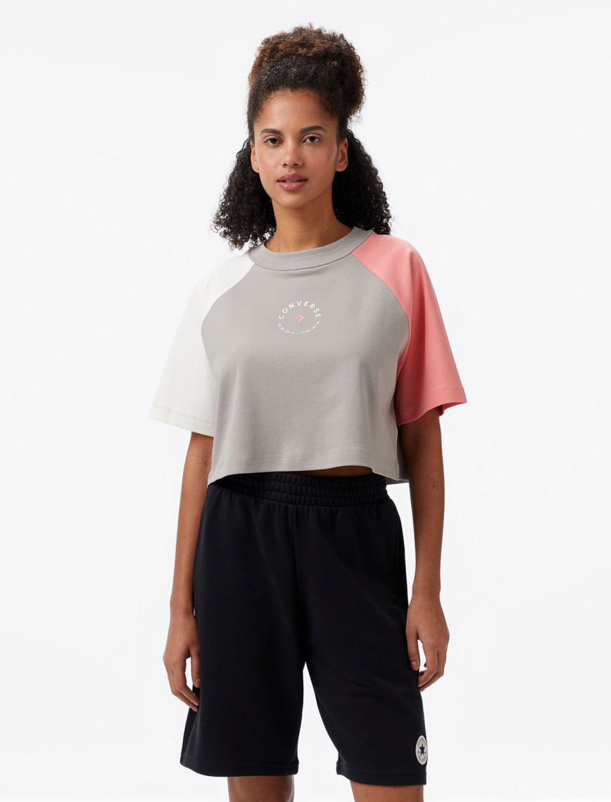 Converse Star Chevron Baskılı Kadın Krem T-Shirt Converse Star Chevron Baskılı Kadın Krem T-Shirt