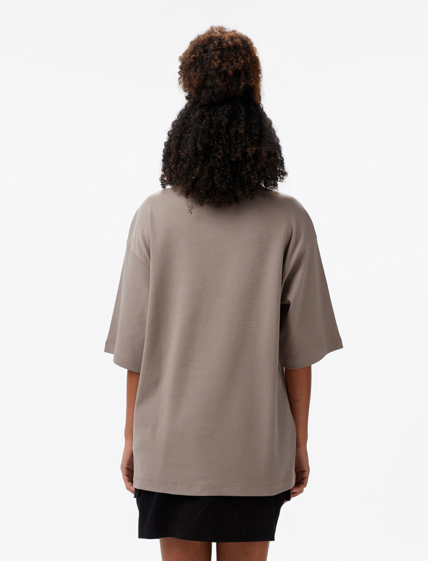 Converse Star Chevron Oversize Fit Baskılı Erkek Bej T-shirt Converse Star Chevron Oversize Fit Baskılı Erkek Bej T-shirt