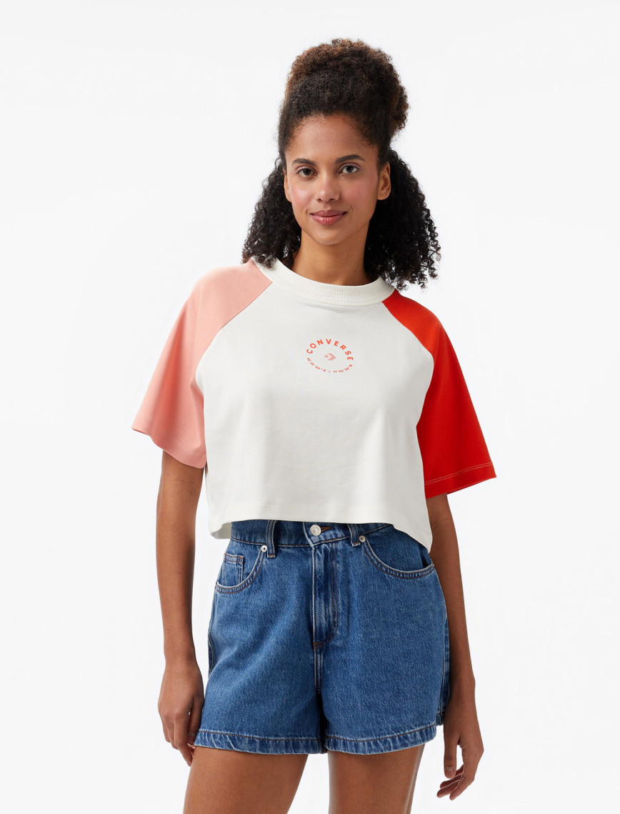 Converse Star Chevron Baskılı Kadın Krem T-Shirt Converse Star Chevron Baskılı Kadın Krem T-Shirt