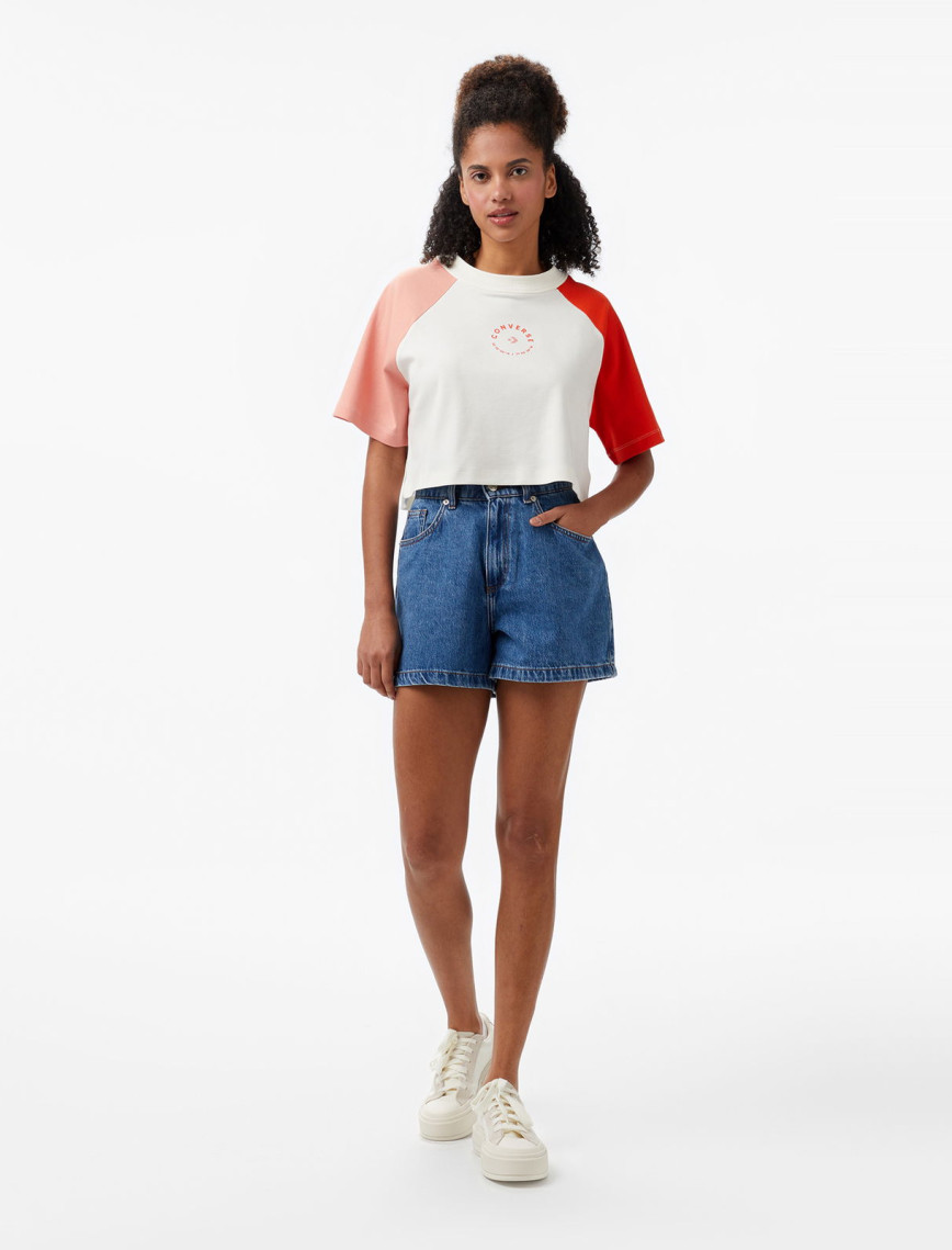 Converse Star Chevron Baskılı Kadın Krem T-Shirt Converse Star Chevron Baskılı Kadın Krem T-Shirt