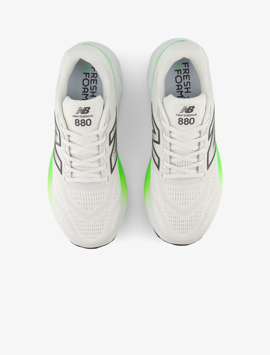 New Balance Fresh Foam 880 Erkek Beyaz Koşu Ayakkabısı New Balance Fresh Foam 880 Erkek Beyaz Koşu Ayakkabısı